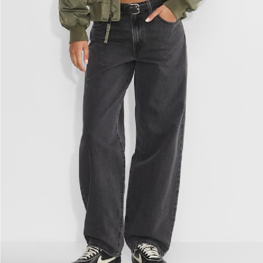 Levi’s baggy dad jeans